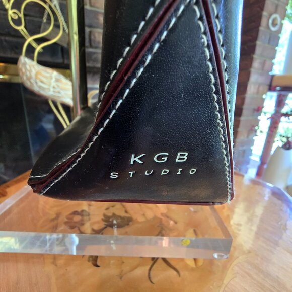 KGB Studio - Classic Black Shoulder Bag / Purse with Maroon Trim & White Stitch - Picture 6 of 14